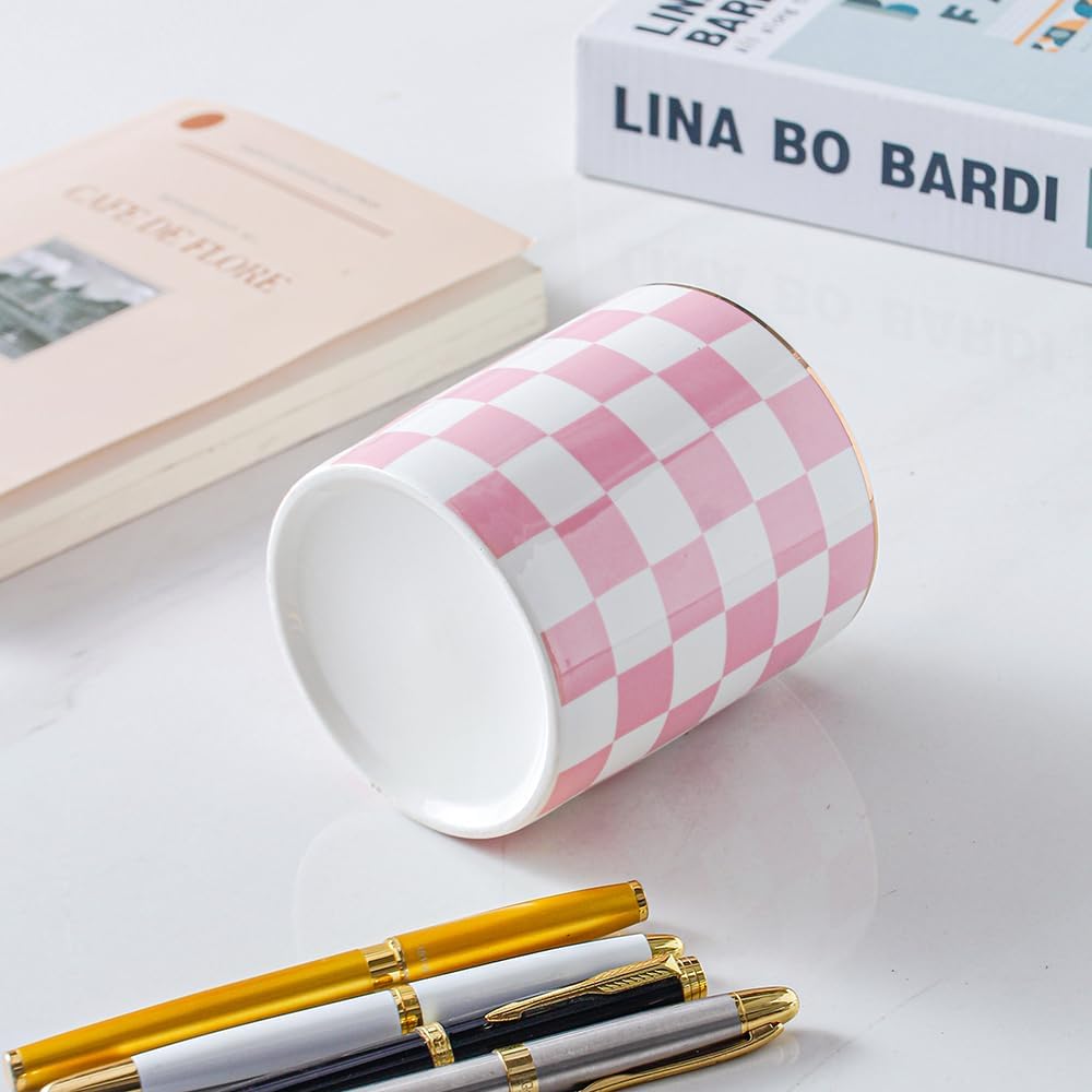 Ceramic Checkered Pen Holder For Desk Cute Stand Gold Line Pencil Cup Pot Desk Organizer Makeup Brush Holder for Girls,Women (Pink-white)