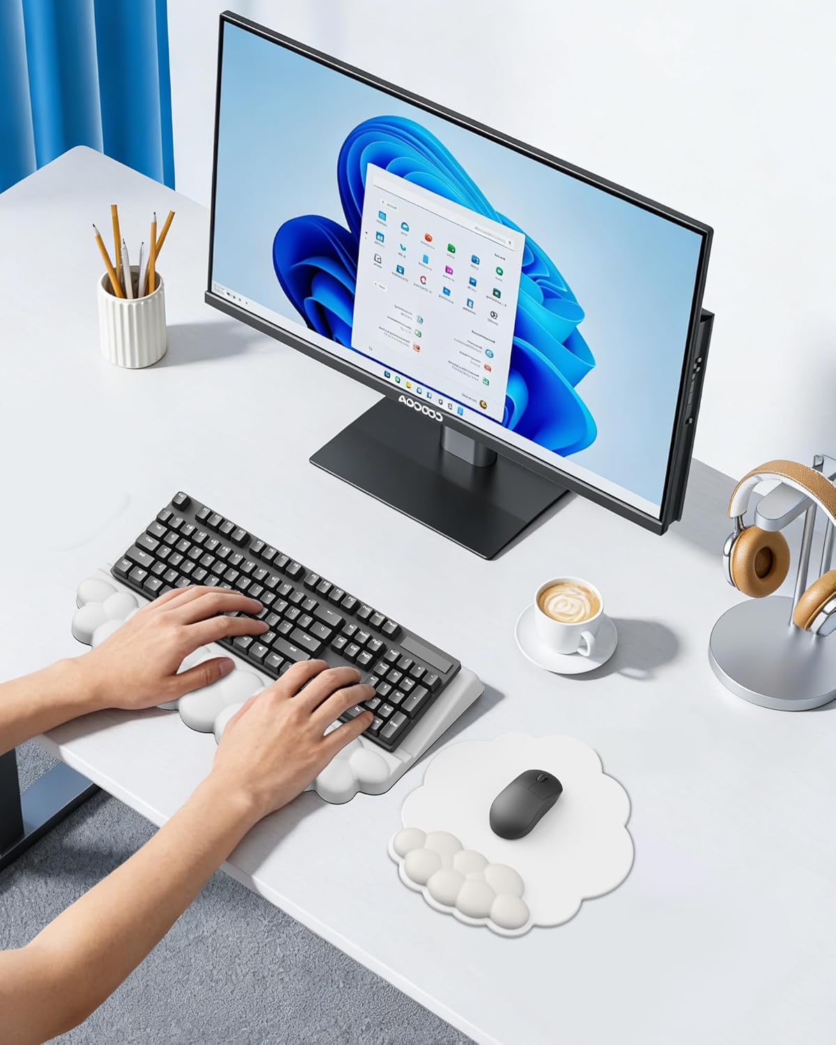 Laborio Cloud Wrist Rest for Keyboard and Mouse for Desktop, PU Leather Cloud Computer Keyboard Stand with Mouse Pad, Key Board Wrist Support Riser, Angle Adjustable Arm Rest(Black)