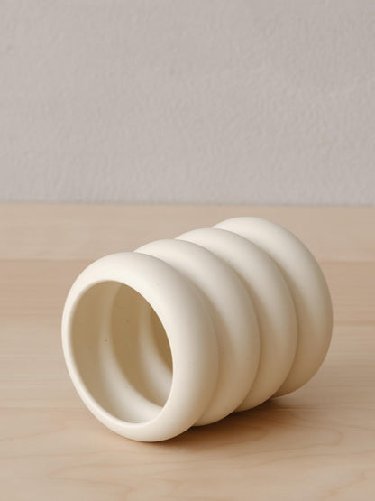 WENSHUO Chubby Pen Holder, Makeup Brush Organizer, Modern and Minimalistic, Ceramic Desk Accessories (Nacre White)