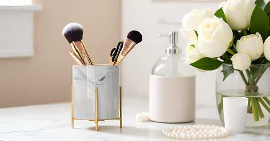 Sturdy Pen Holder Simple and elegant for Desk Matte Pencil Holder Ceramic Cute Desktop Organizer Brush Holder Cup (Black and Gold Plated)