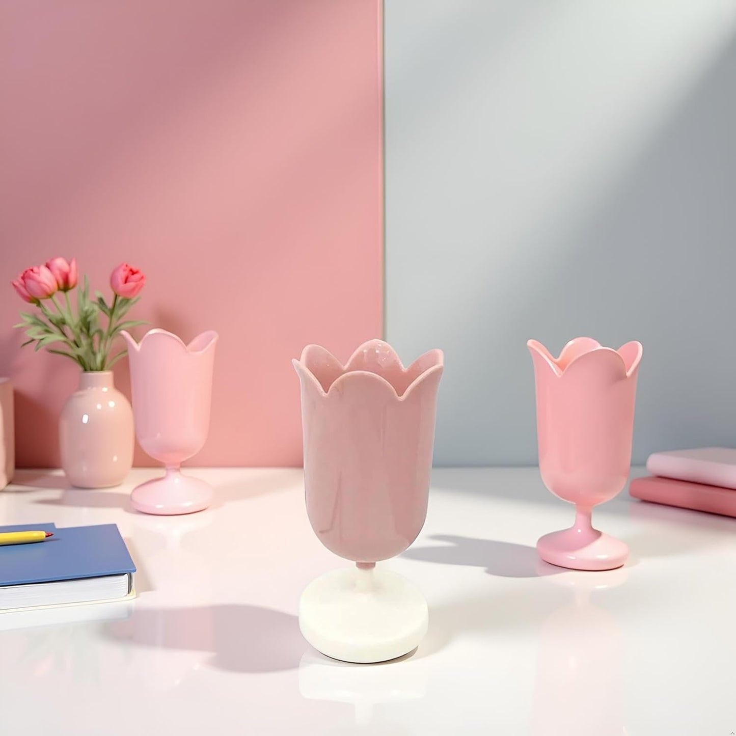 Pink Plastic Tulip Pen Holder Cute Pens Cup for Desk Pen Brush Organizer Office Stationery Supplies Home Decor Desk Supplies Holders and Dispensers(ZS399)