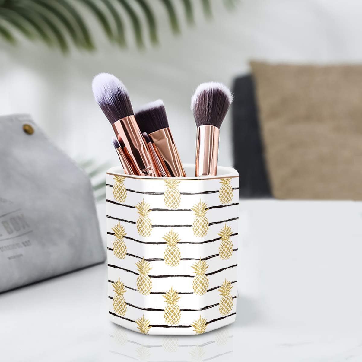 WAVEYU Ceramic Pen Holder for Desk Cute, Pencil Cup Pot Desk Organizer, Makeup Brush Holder for Women, Men, Kids, Desk Marble Decor for Office, Classroom, Home, Gray Golden