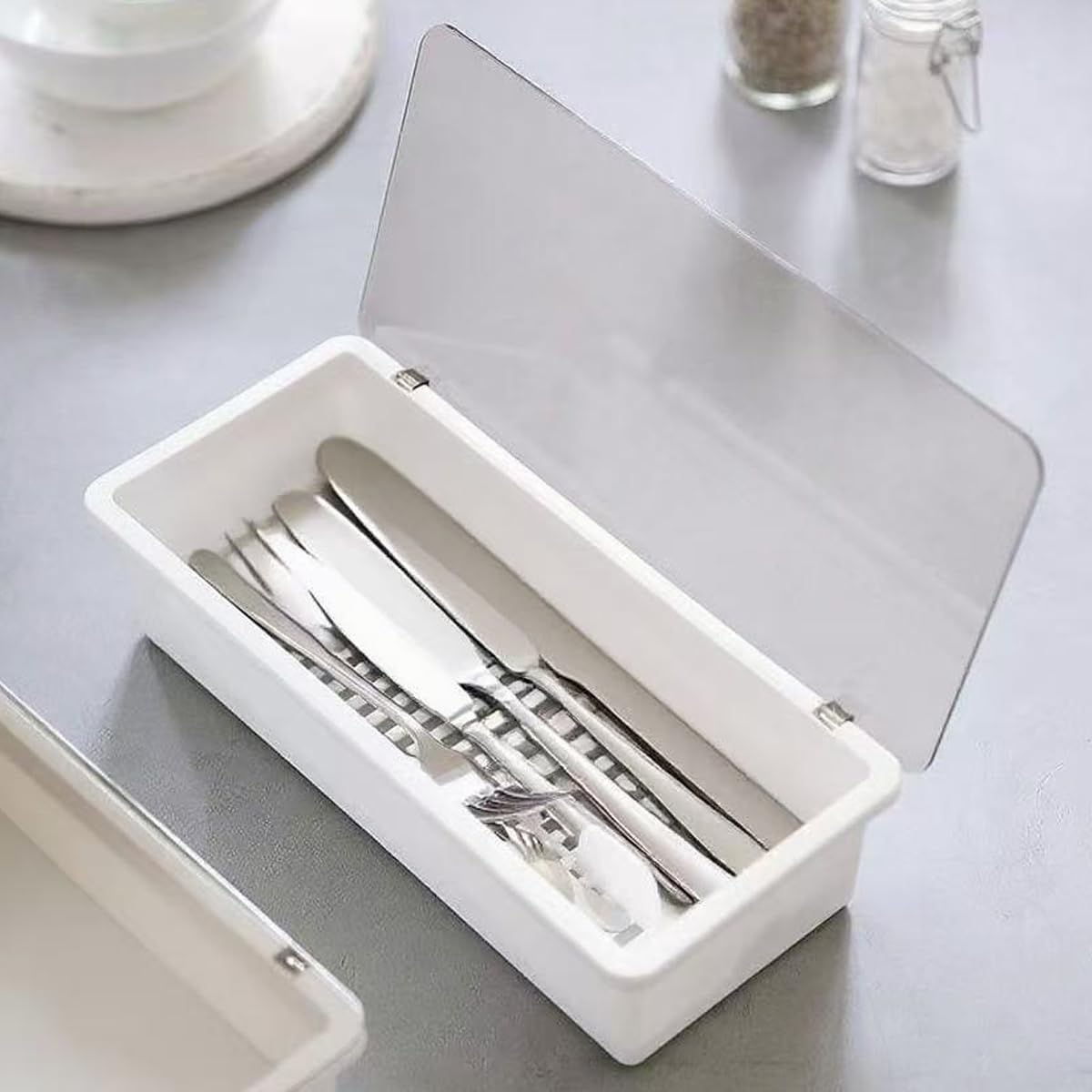 Transparent Flatware Tray Kitchen Drawer Organizer With Lid - Plastic Kitchen Cutlery Tray and Utensil Silverware Storage Container with Cover - Dinnerware Holder for Spoons Forks Knives