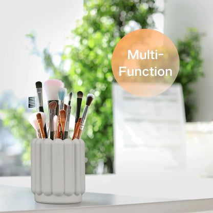 Silicone Pen Holder, Pencil Holder Cute Pens Cup for Desk for Kids Office Decor Desk Accessories Pen Pot Desk Organizer (White)