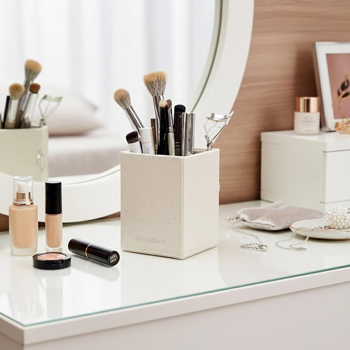 UnionBasic Square Pen Holder, Leather Pencil Cup, Desktop Caddy Stationery Organizer, Beige