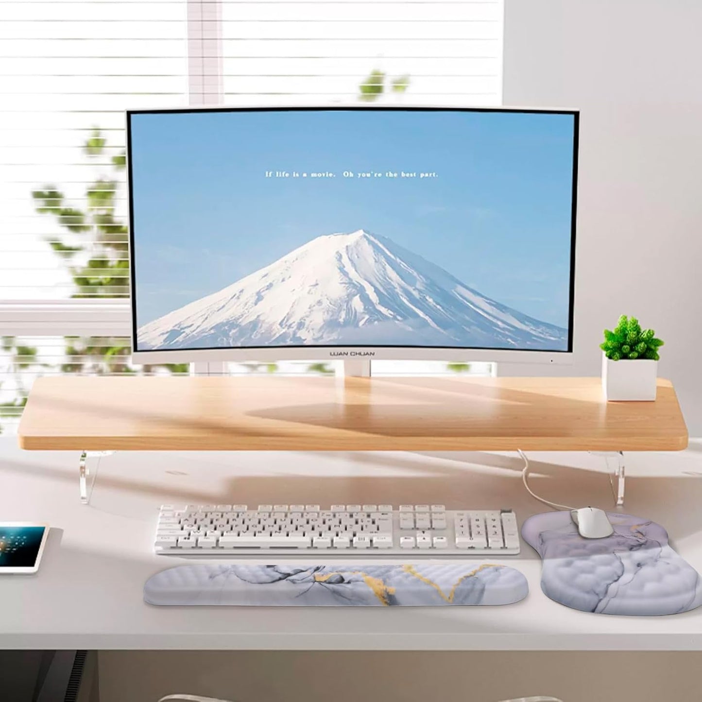 Mouse Pad Wrist Support, Laokiiy 2 in1 Keyboard Wrist Rest+ Ergonomic Mouse Pad, Non-Slip Wrist Rest for Computer Keyboard, Made Easy Typing & Relieve Wrist Pain（Banana Leaf Green）