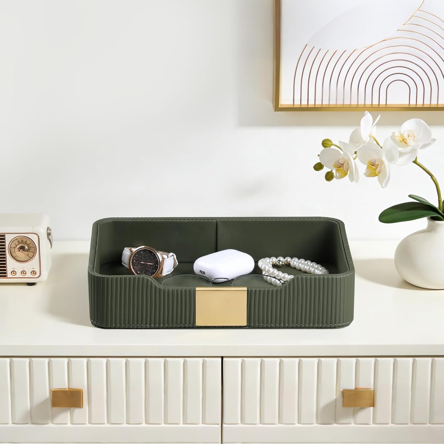 Valet Tray Desktop Storage Organizer, PU Leather Catchall Bedside Vanity Tray with Brass Accents Block Nightstand Organizer for Keys Watch Wallet Phone, Decorative Nightstand Storage (Green)