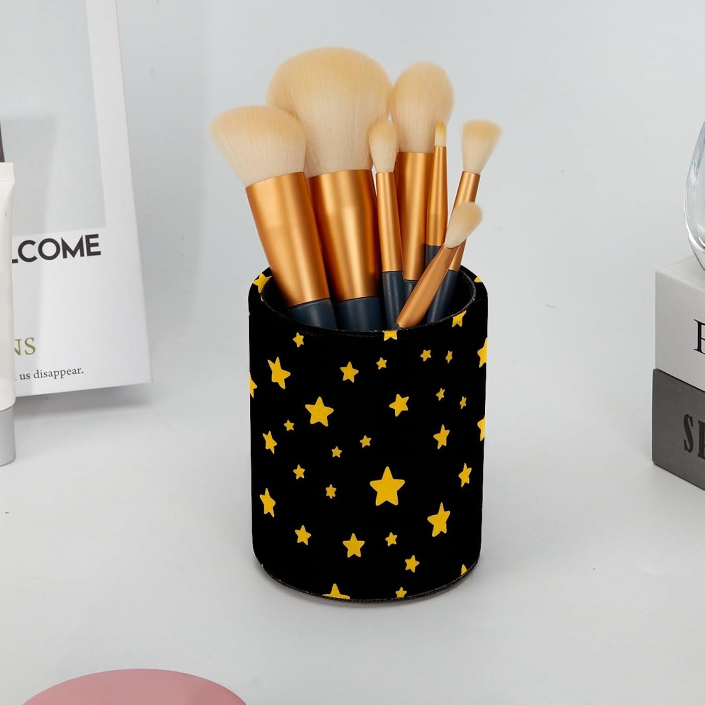 Leather Pen Holder for Desk, Love Cherry Pencil Organizer Pencil Cup Desk Decor Makeup Brush Holder Multifunctional Office Supplies for Home,Office, School
