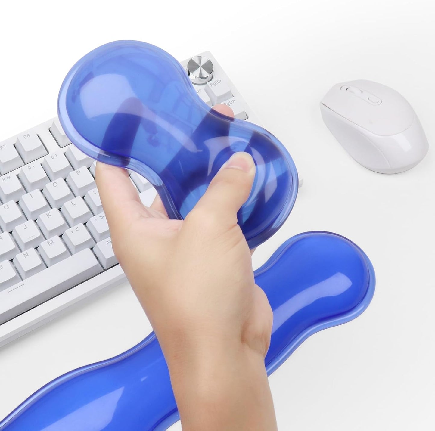 Gel Cloud Keyboard and Mouse Wrist Rest, Cute Wrist Support and Arm Support Keyboard Rest for Keyboard and Mouse Typing Pain Relief，Suitable for Office/Computer/Laptop/Gaming (Pink)