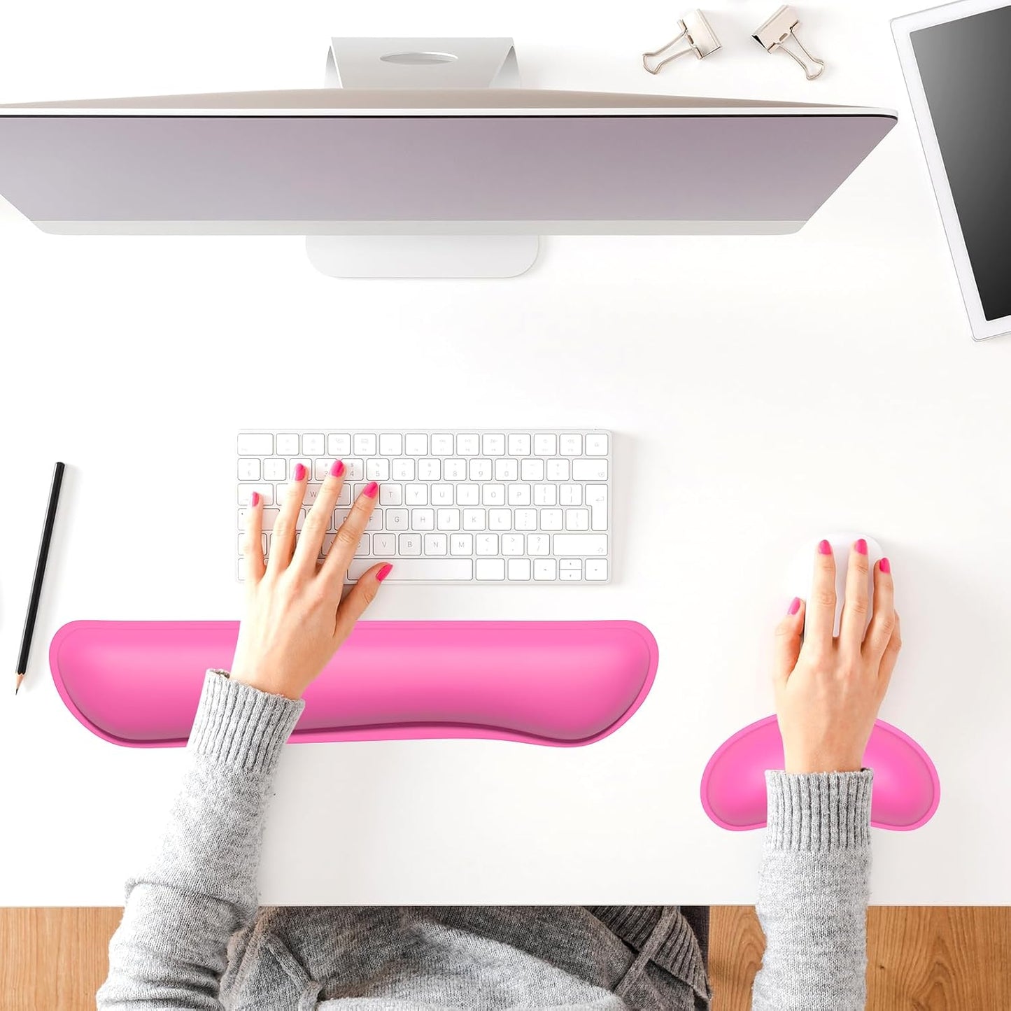 Dapesuom Keyboard Wrist Rest Set, Cute PU Leather Wrist Cushion for Computer Keyboard and Mousepad, Memory Foam Mouse Pad Rests Support with Non-Slip Base for Typing Pain Relief Laptop, Colonial White