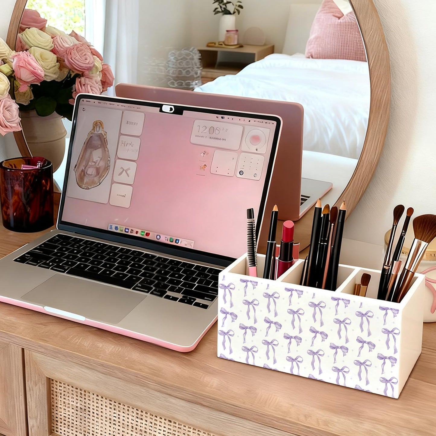 Purple Coquette Bow Pen Pencil Holder for Desk, Girly Office Decor, Preppy Purple Bow Aesthetic Wooden Box Sign Decorations for Girly Room Bedroom Dorm Office Desk Tabletop