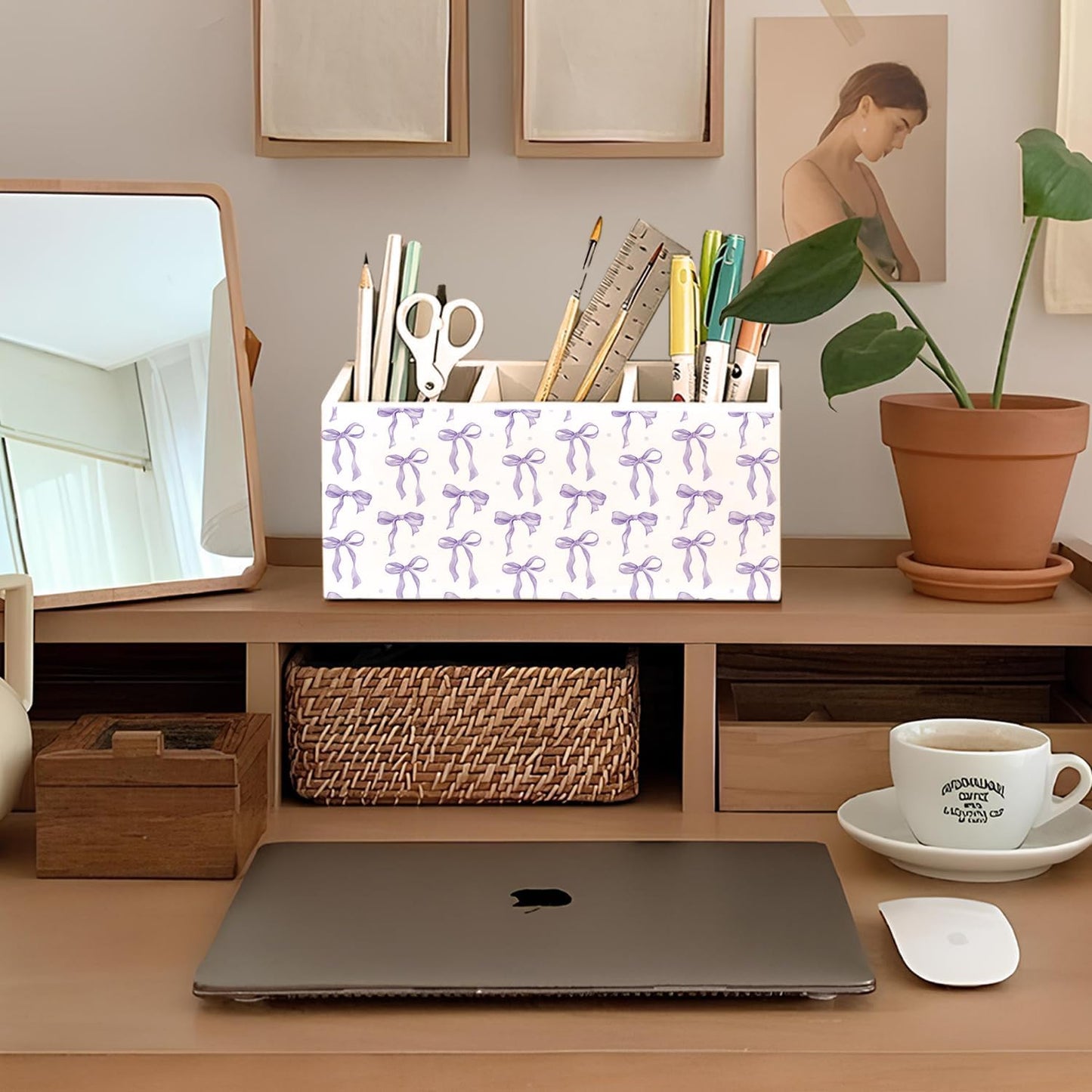 Purple Coquette Bow Pen Pencil Holder for Desk, Girly Office Decor, Preppy Purple Bow Aesthetic Wooden Box Sign Decorations for Girly Room Bedroom Dorm Office Desk Tabletop