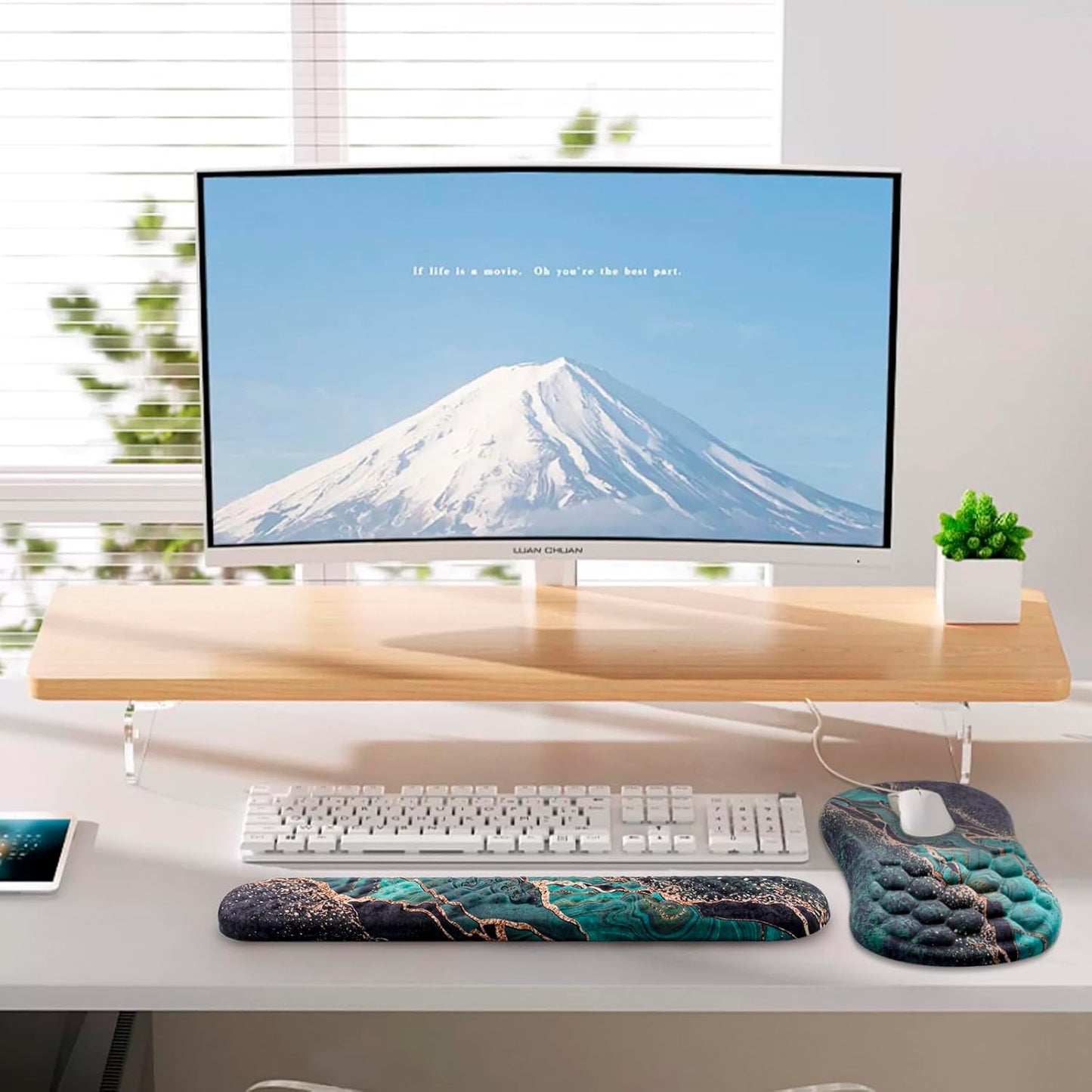 Mouse Pad Wrist Support, Laokiiy 2 in1 Keyboard Wrist Rest+ Ergonomic Mouse Pad, Non-Slip Wrist Rest for Computer Keyboard, Made Easy Typing & Relieve Wrist Pain（Banana Leaf Green）