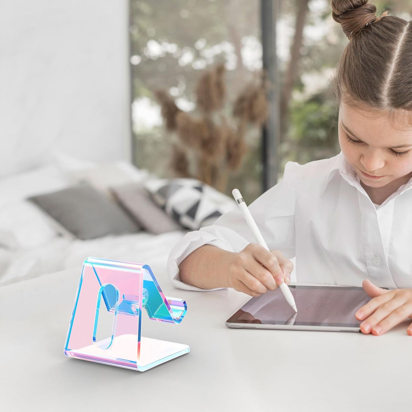 Crpich Acrylic Cell Phone Stand, Portable Clear Phone Stand for Desk, Compatible with Phone16 15 14 13 Pro Max Mini 12 11 Plus SE, Switch, Android Smartphone, Pad, Tablet, Desk Accessories