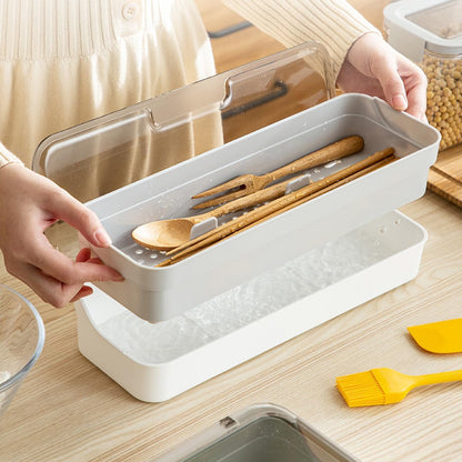Transparent Flatware Tray Kitchen Drawer Organizer With Lid - Plastic Kitchen Cutlery Tray and Utensil Silverware Storage Container with Cover - Dinnerware Holder for Spoons Forks Knives