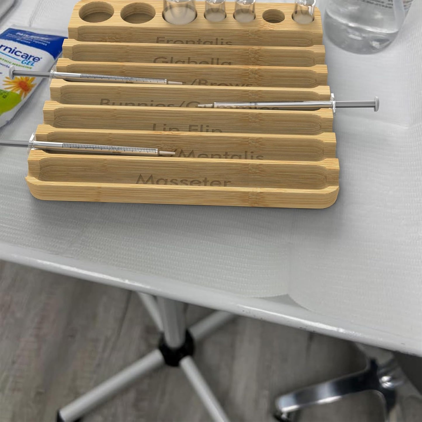 Aesthetic Practitioner Syringe Tray with Vial Holder, Bamboo Vial Holder Syringe Tray for 2-in-1 Combination, Syringe Storage Organizer for Aesthetic Practitioners and Small Vial Racks