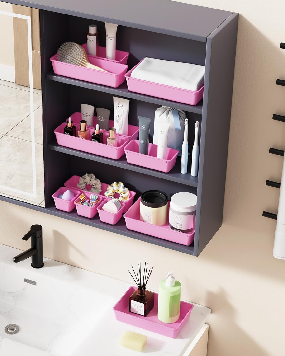 BiuLeon 25 PCS Plastic Drawer Organizers Set, 4-Sizes Vanity and Makeup Organizer, Desk and bathroom Drawer Organizer Trays, Organizers and Storage for Makeup, Jewelry, Gadgets, Utensils (Pink)