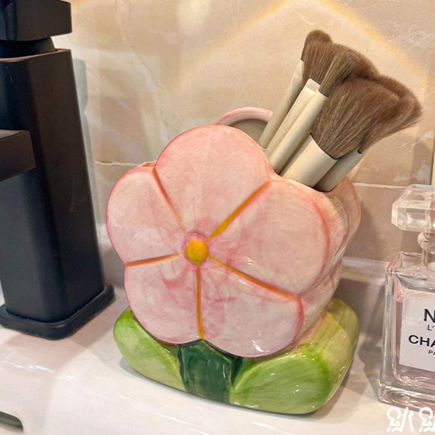 Red Makeup Brush Holder Pen Holder Office Desk Accessories Aesthetic Pencil Holders Cute Toothbrush Holders Flower Home Decor Vase Birthday Gifts for Women Vanity Kawaii Kitchen Utensil Holder