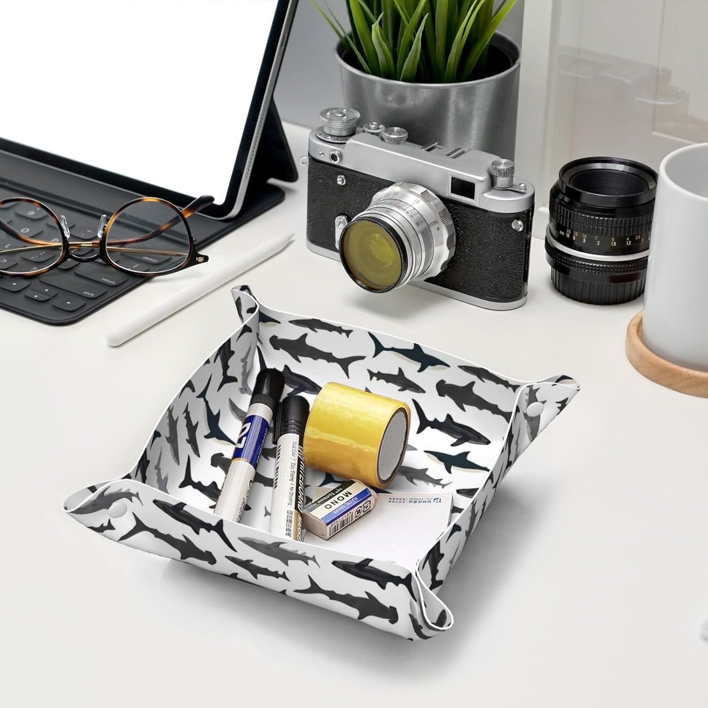 Retro Video Game Pattern Leather Vanity Tray Desktop Storage Organizer, Decorative Catchall Perfume Tray, Bathroom Valet Tray,Nightstand Caddy Holder for Keys Phone Wallet Coin Jewelry, S