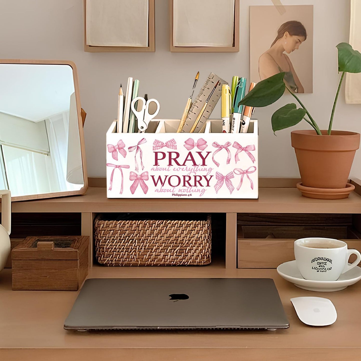 Purple Coquette Bow Pen Pencil Holder for Desk, Girly Office Decor, Preppy Purple Bow Aesthetic Wooden Box Sign Decorations for Girly Room Bedroom Dorm Office Desk Tabletop