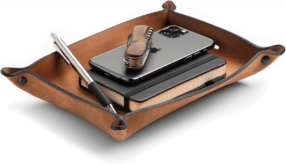 Main Street Forge Leather Valet Tray for Men – Rustic EDC Organizer for Keys, Phone & Wallet – Made in USA – Whiskey Barrel Brown