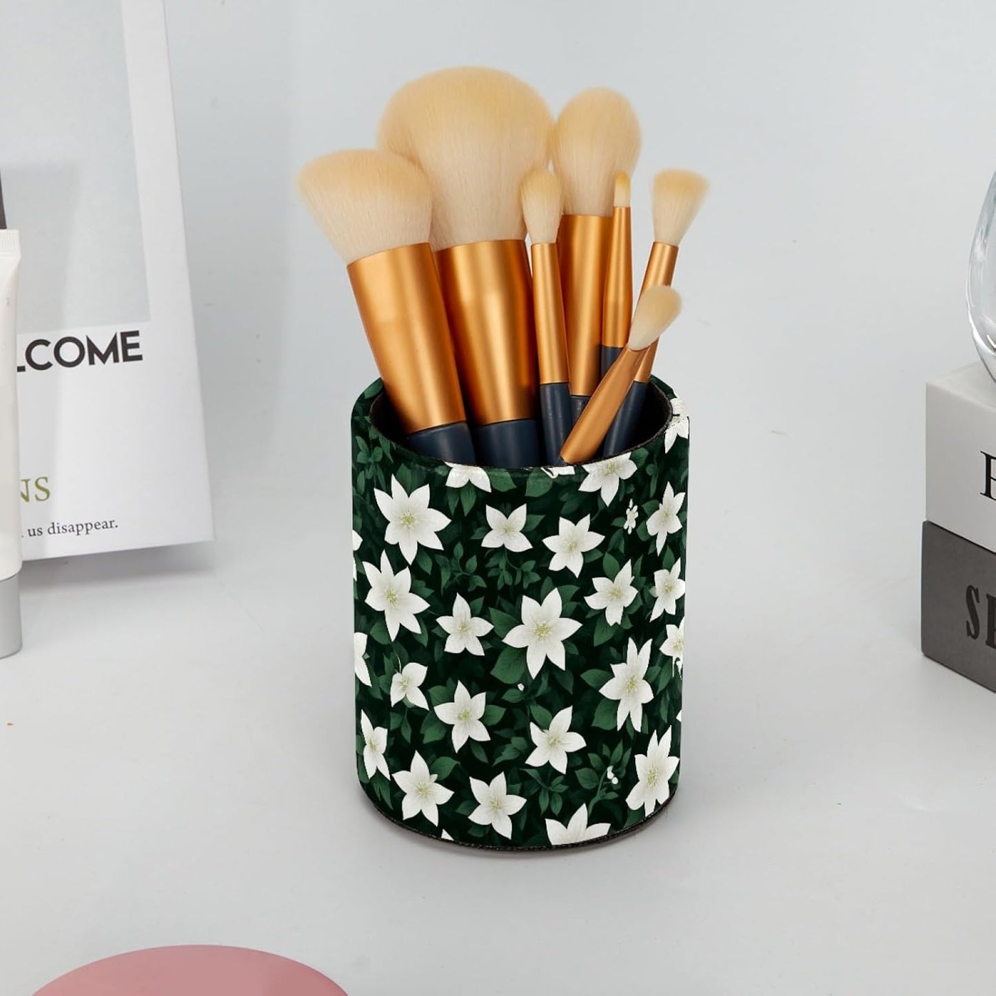 Leather Pen Holder for Desk, Love Cherry Pencil Organizer Pencil Cup Desk Decor Makeup Brush Holder Multifunctional Office Supplies for Home,Office, School