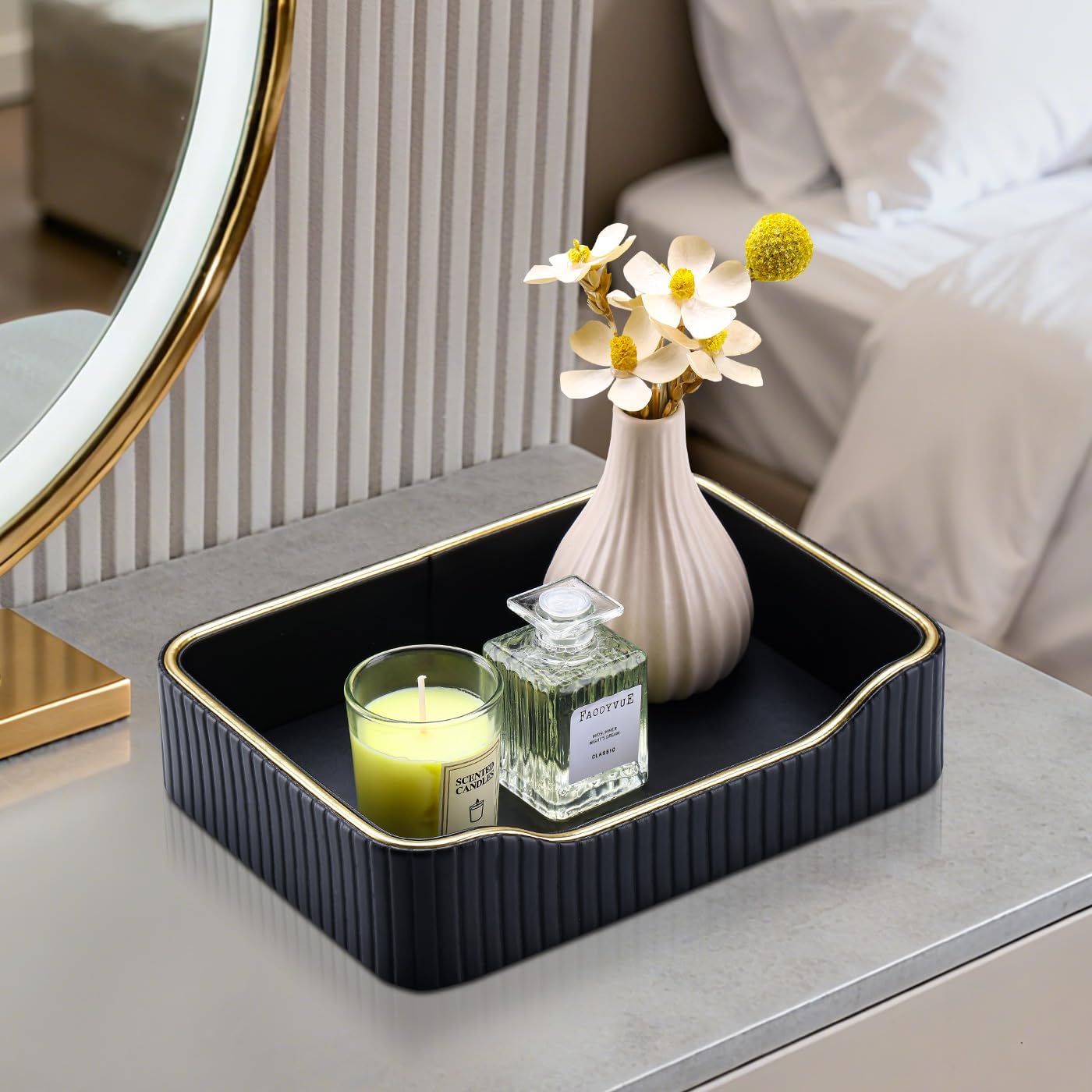 KINGFOM Prefume Tray, PU Leather Valet Tray Nightstand Organizer Perfume Trays for Men Women, Table Centerpieces Decorative Vanity Trays, Desk Organizer Tray for Key Jewelry Cosmetics (Black)