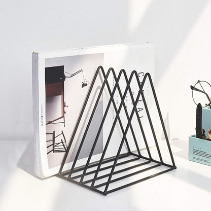 QPEY Triangle File Holder,5 Slot Metal Vinyl Record Stand Holder Magazine Newspaper Holder Photography Props for Office Home 1 Pc (Gold)