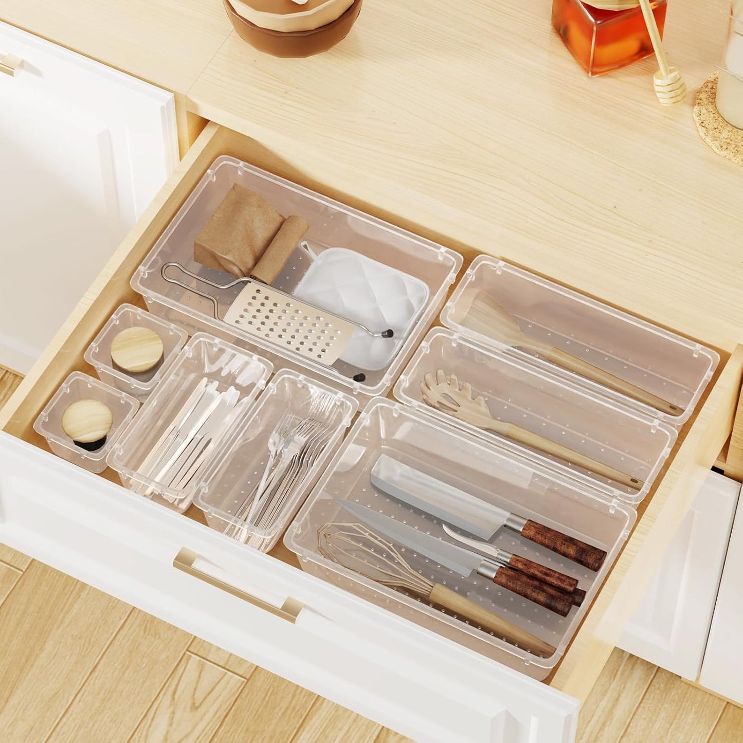 WOWBOX 32 PCS Clear Plastic Drawer Organizer Set, 4 Sizes Desk Drawer Organization and Storage Containers for Makeup, Cosmetics, Jewelry and Gadgets in Kitchen, Bathroom, Bedroom, Office, Clear Black