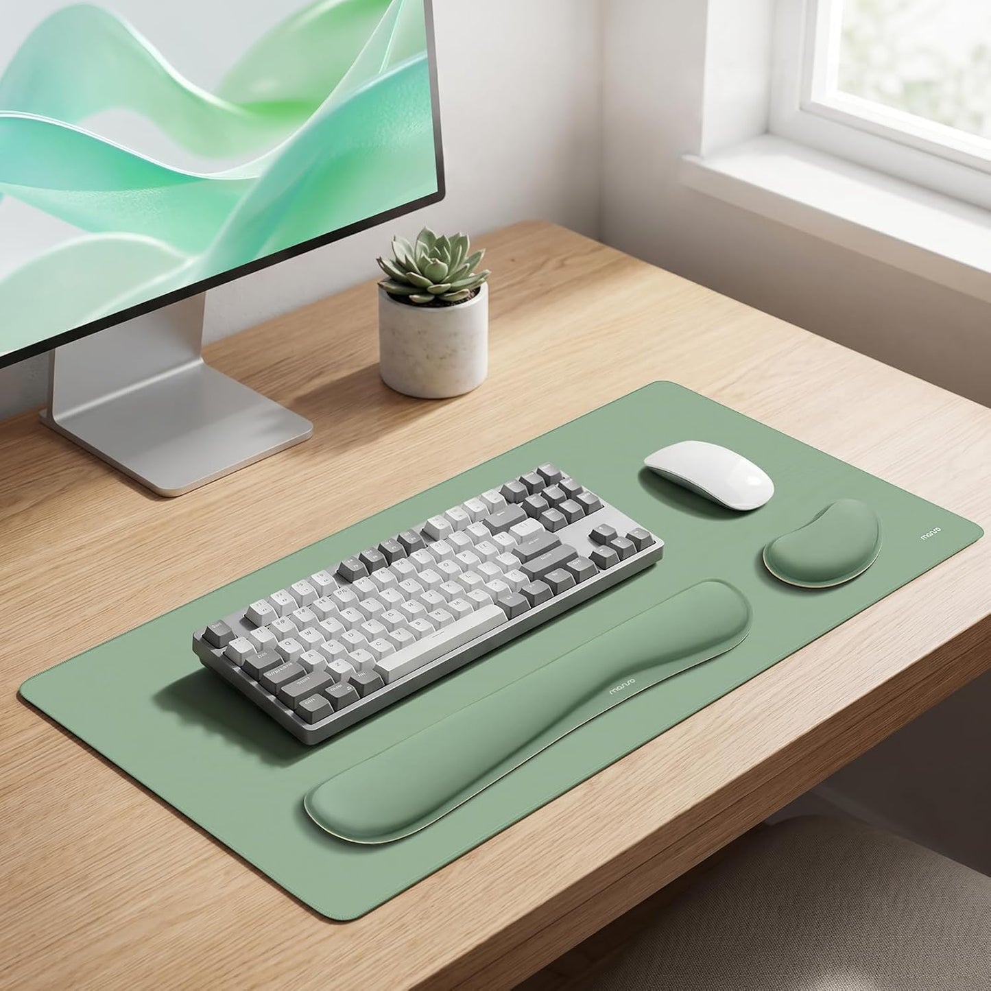 MOSISO Keyboard Mouse Pad Set, Gaming Mouse Pad&Keyboard Wrist Rest&Wrist Rest, Ergonomic Wristrests with Memory Foam Home Office Easy Typing Cushion Non-Slip Mousepad, Purple