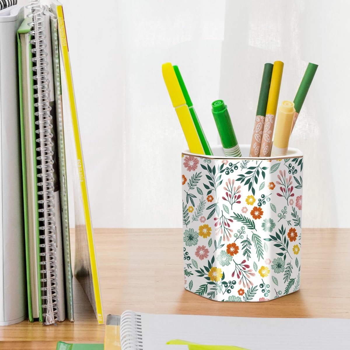WAVEYU Ceramic Pen Holder for Desk Cute, Pencil Cup Pot Desk Organizer, Makeup Brush Holder for Women, Men, Kids, Desk Marble Decor for Office, Classroom, Home, Gray Golden