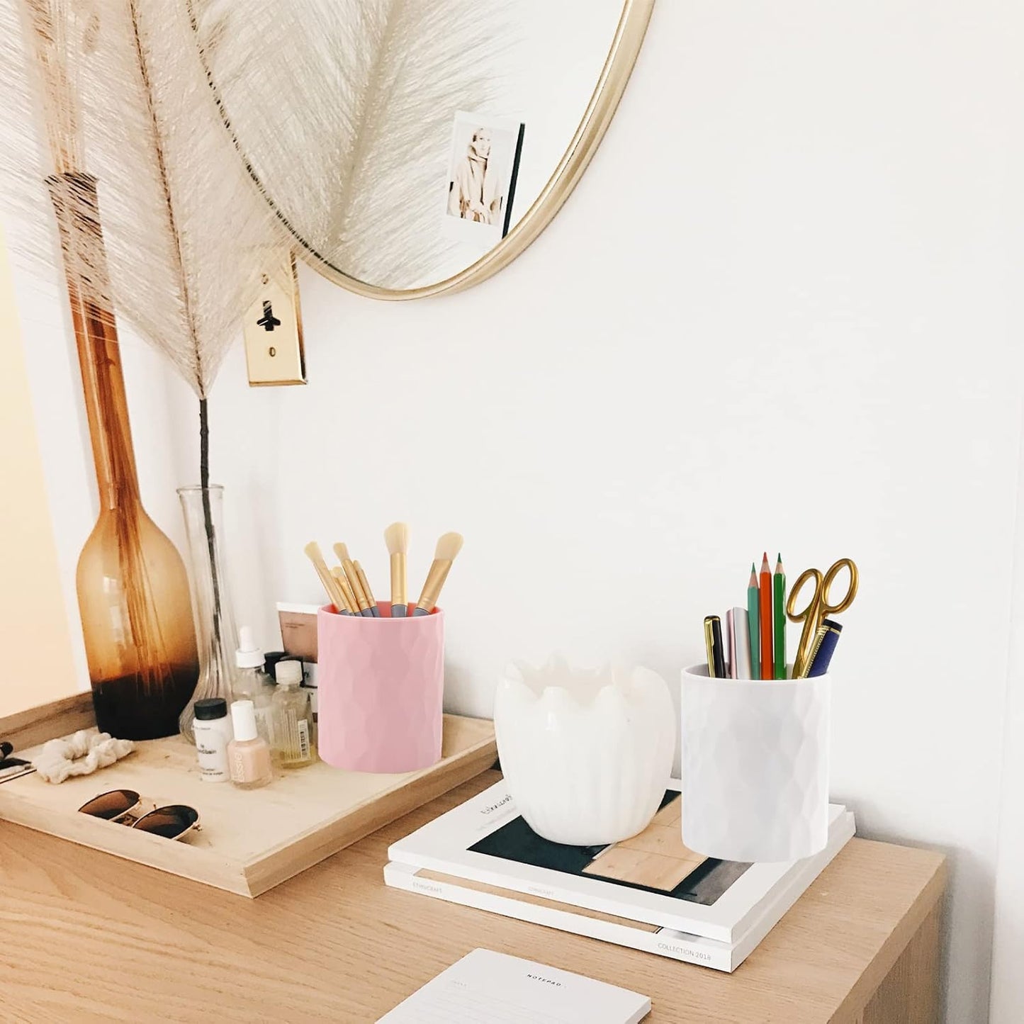 minimaliving Pen Holder,Nordic Style Silicone Waterproof Pencil Holder for Desk Simple&Modern Minimalist Makeup Organizer Multifunctional Office Supplies for Home,Kids and School(Beige)