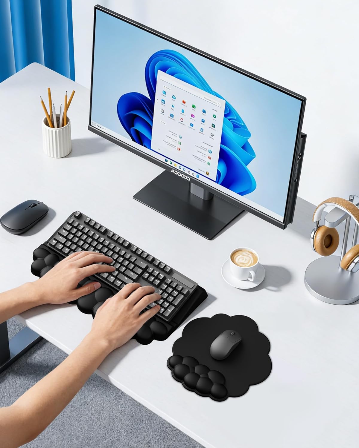 Laborio Cloud Wrist Rest for Keyboard and Mouse for Desktop, PU Leather Cloud Computer Keyboard Stand with Mouse Pad, Key Board Wrist Support Riser, Angle Adjustable Arm Rest(Black)