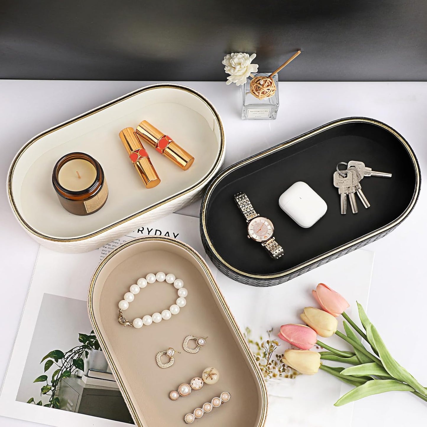 Hipiwe Perfume Trays PU Leather Vanity Tray for Dresser Bathroom Valet Trays Oval Desk Tray Jewelry Dish Holder Decorative Catchall Trays Nightstand Organizer, Beige