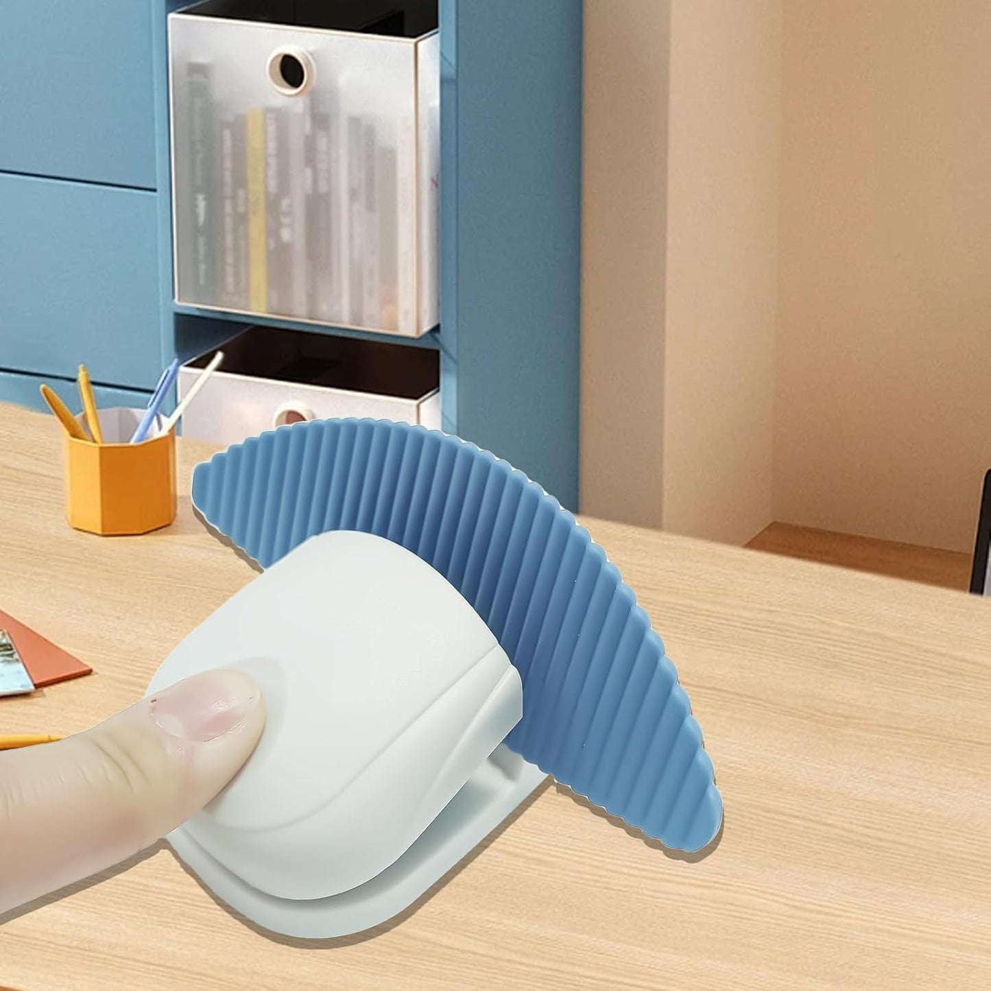 Paper Holder Stand for Desk, Paper Stand for Desk When Typing, Document Holder, Portable Counterweight Copies Stand Desktop Clamp for A4 Paper Documents Office Typing Reading (Blue)