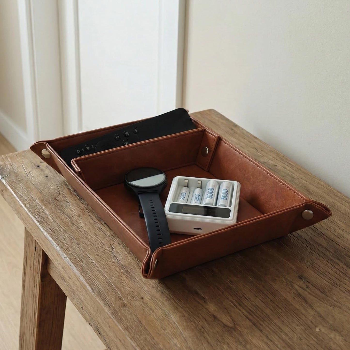 Multi-functional storage tray - suitable for jewelry, wallets, watches, keys, coins, mobile phones, glasses - very suitable as a storage tray for bedside tables, desks and doorways.