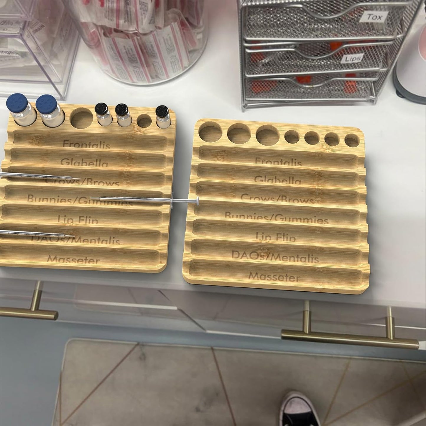 Aesthetic Practitioner Syringe Tray with Vial Holder, Bamboo Vial Holder Syringe Tray for 2-in-1 Combination, Syringe Storage Organizer for Aesthetic Practitioners and Small Vial Racks