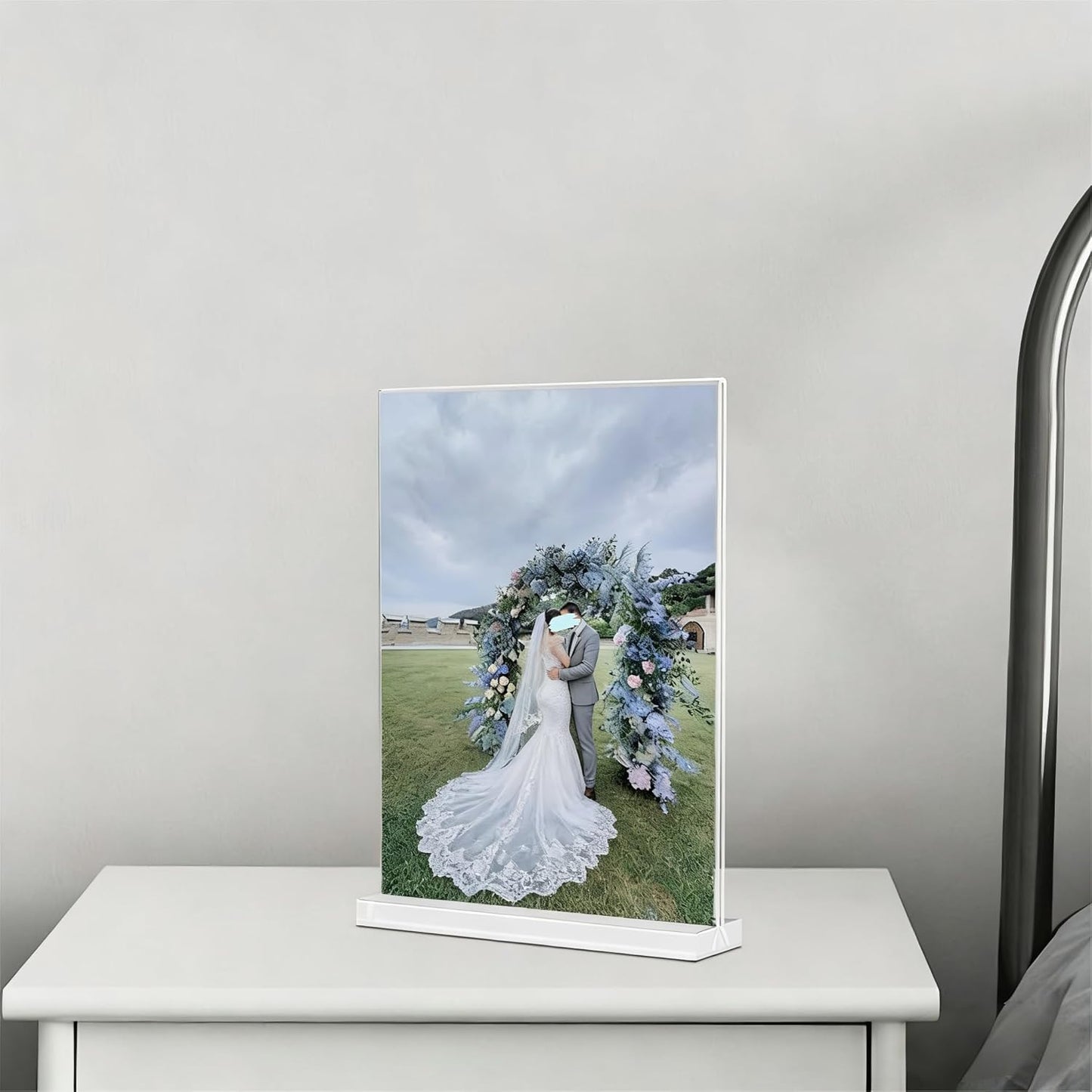 KOOLDE Acrylic Sign Holder 8.5x11 Inches 2 Pack T Shape Desktop Display Stand Vertical Double Sided Clear Table Menu Flyer Holder for Restaurants, Office, Shop, Wedding