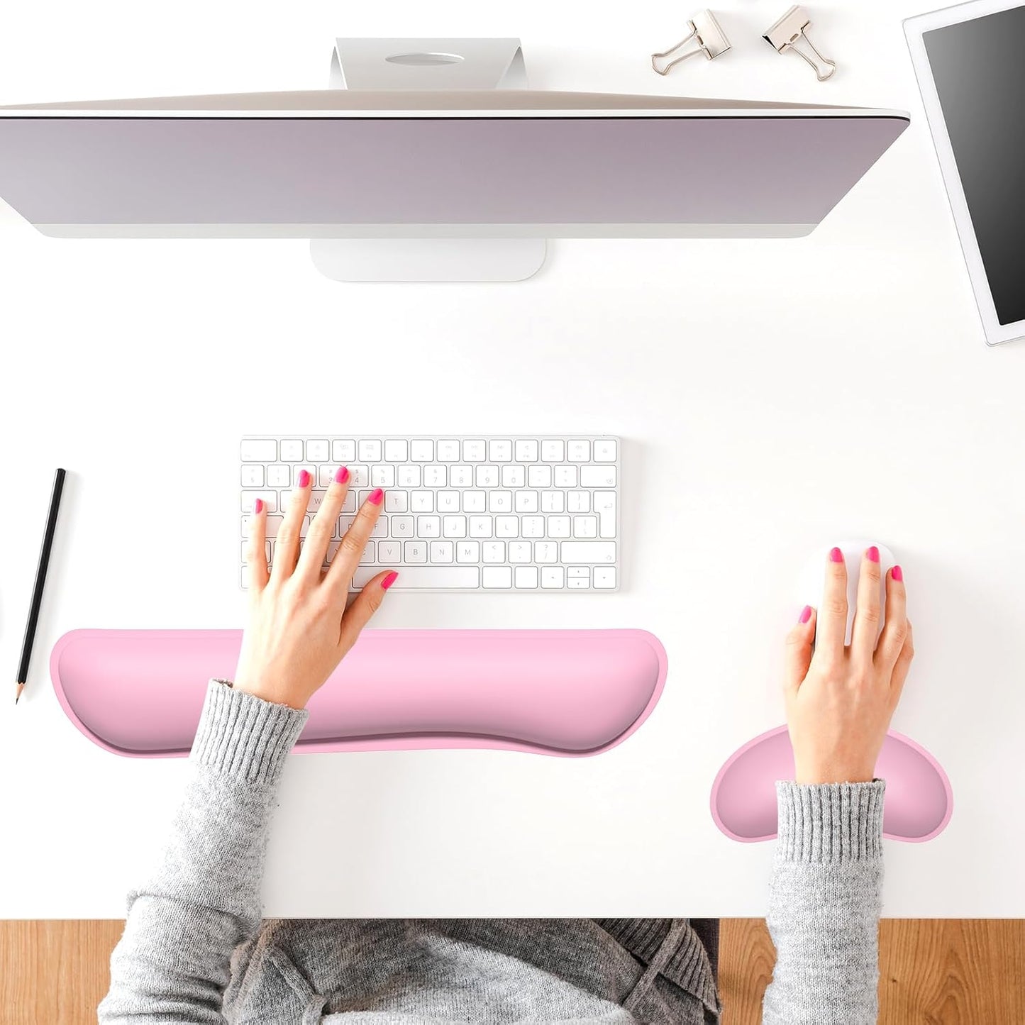 Dapesuom Keyboard Wrist Rest Set, Cute PU Leather Wrist Cushion for Computer Keyboard and Mousepad, Memory Foam Mouse Pad Rests Support with Non-Slip Base for Typing Pain Relief Laptop, Colonial White