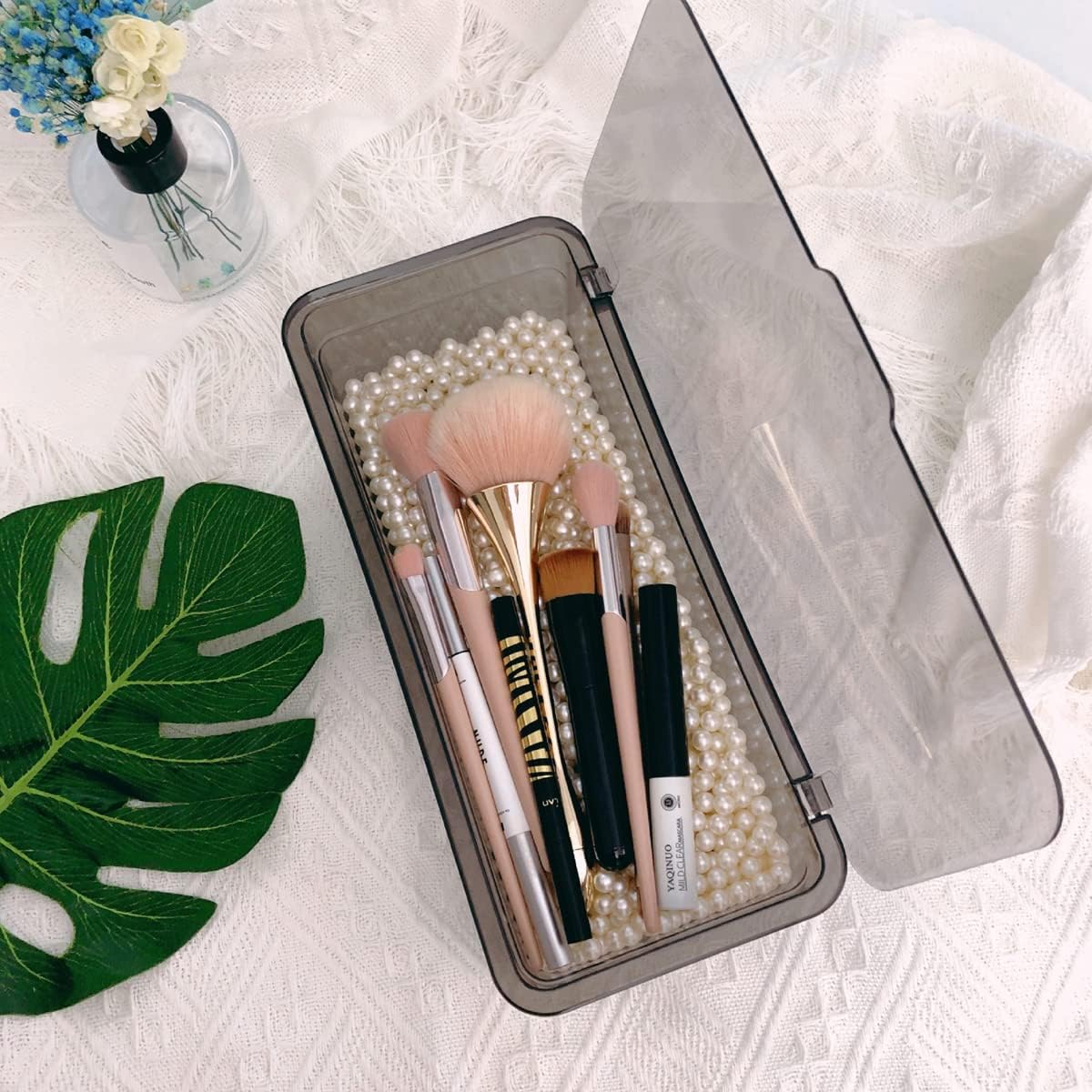 Transparent Flatware Tray Kitchen Drawer Organizer With Lid - Plastic Kitchen Cutlery Tray and Utensil Silverware Storage Container with Cover - Dinnerware Holder for Spoons Forks Knives