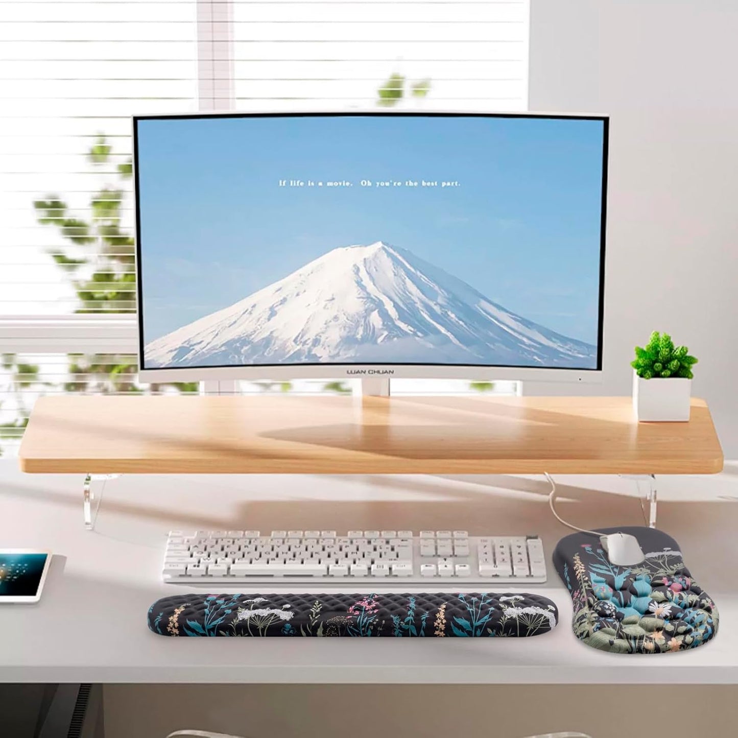 Mouse Pad Wrist Support, Laokiiy 2 in1 Keyboard Wrist Rest+ Ergonomic Mouse Pad, Non-Slip Wrist Rest for Computer Keyboard, Made Easy Typing & Relieve Wrist Pain（Banana Leaf Green）