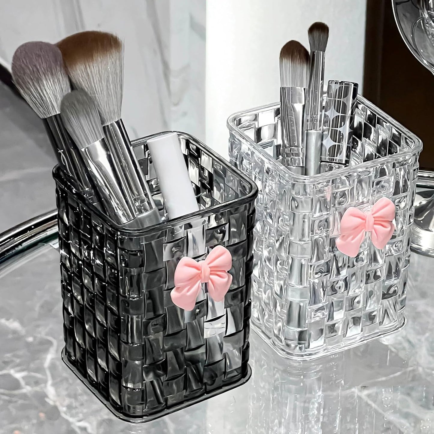 Acrylic Pen Holder for Desk, Clear Pencil Organizer Makeup Brush Cup Holders with Bow Back To School Accessories for Teachers Appreaction Present (Transparent)