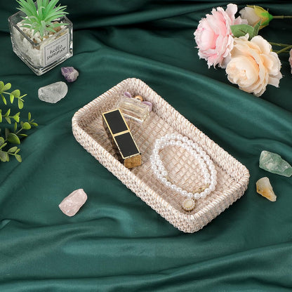 Hipiwe Key Basket Tray for Entryway Table Rattan Serving Tray Handwoven Wicker Baskets Vanity Trays Square Decorative Fruit Trays for Kitchen Counter Bedside Living Room Bathroom, 8.1"