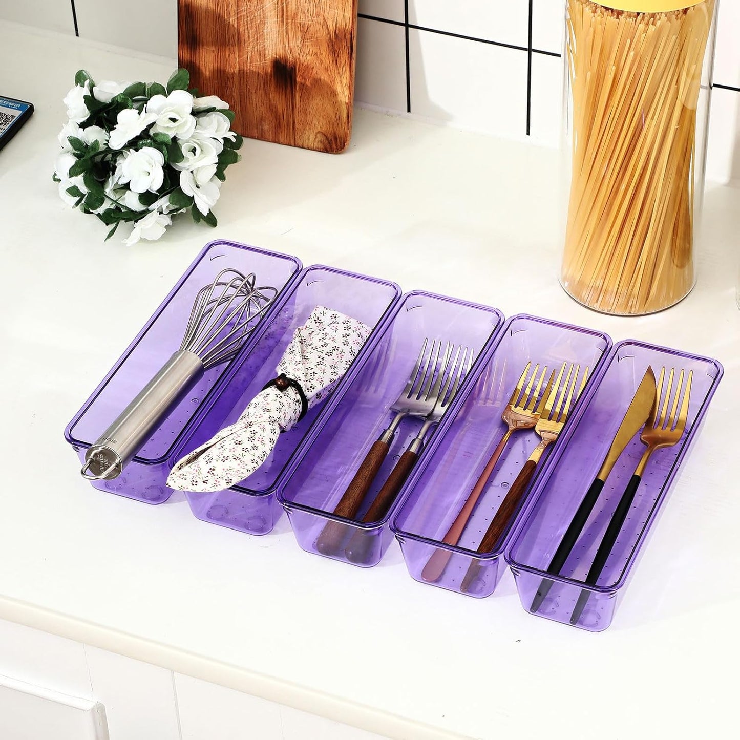 Maitys 12 Pcs Clear Drawer Organizer 9 x 3 x 2 Inches Plastic Rectangle Trays Makeup Vanity Storage Bins and Kitchen Drawers Dividers for Office Desk Silverware Kitchen Utensils(Clear)