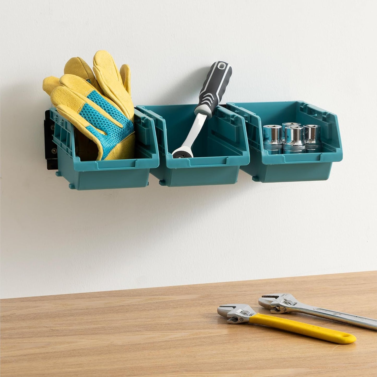 Navaris Storage Bins - Interlocking Plastic Van Boxes - Wall Mounted Compartments for Screws Nails Small Tool Parts - Workshop Garage Drawer Shed Organiser - 12 Bins & 3 Rails