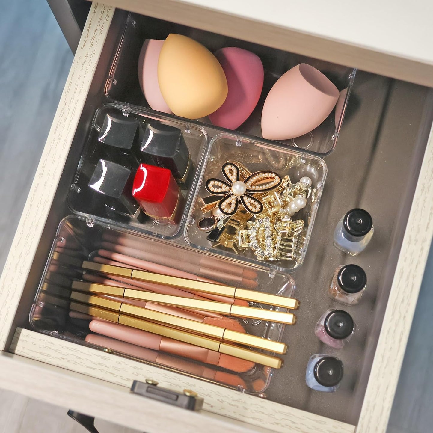 Drawer Organizer with Non-Slip Silicone Pads Set of 15,Clear Plastic Vanity Organizer Storage Bins Containers,4 Size Desk Organizer Tray