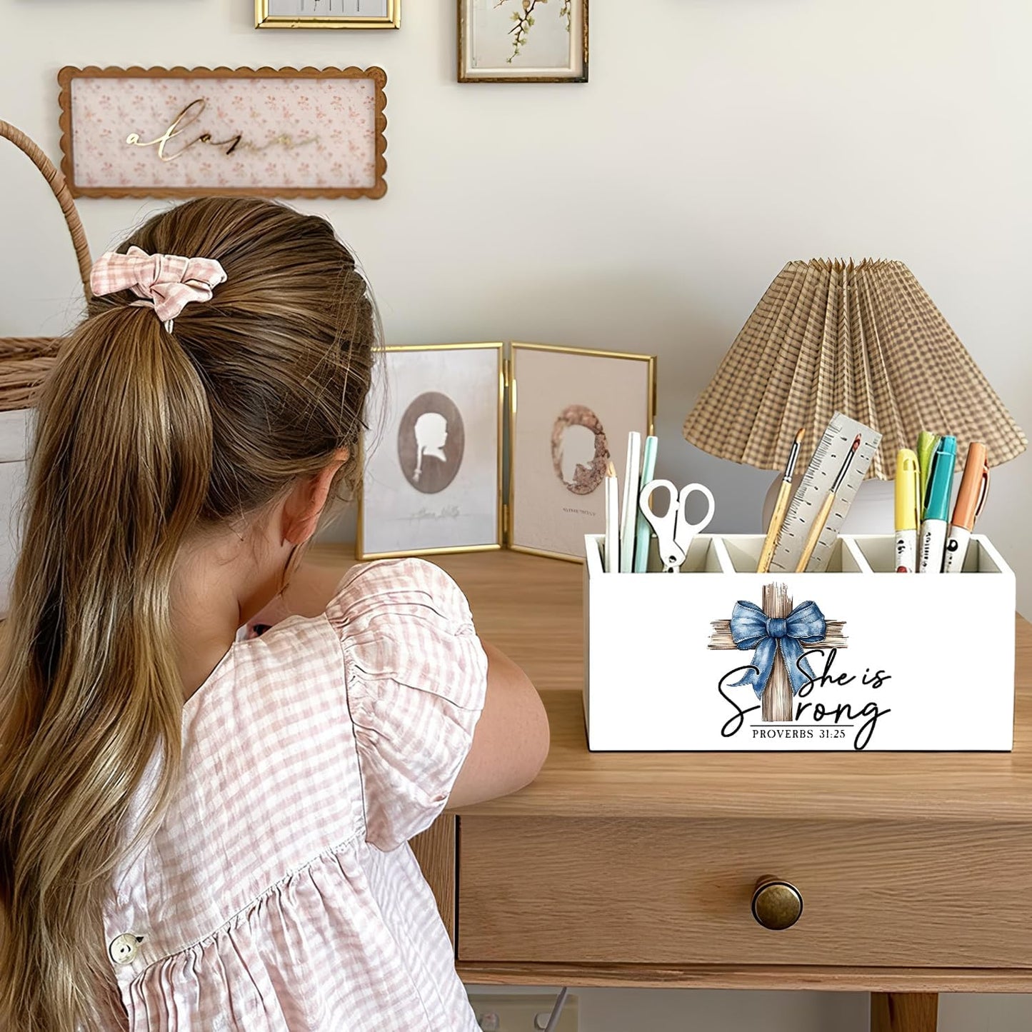 Purple Coquette Bow Pen Pencil Holder for Desk, Girly Office Decor, Preppy Purple Bow Aesthetic Wooden Box Sign Decorations for Girly Room Bedroom Dorm Office Desk Tabletop