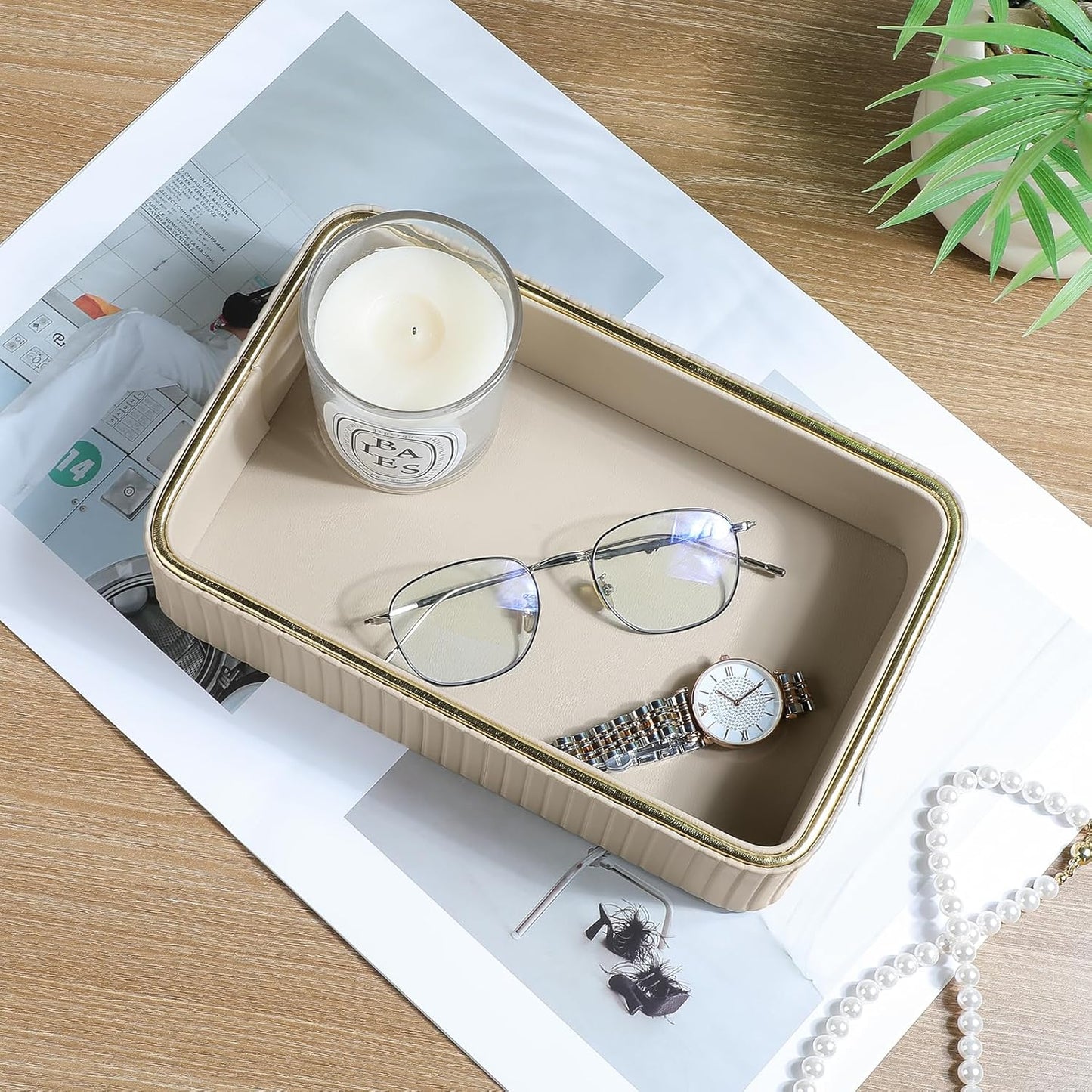 Desk Organizer Tray, PU Leather Nightstand Organizer Perfume Valet Tray for Men Women, Decorative Vanity Trays Trinket Dish Key Bowl for Entryway Table (2pcs, Ivory, Large+Small)