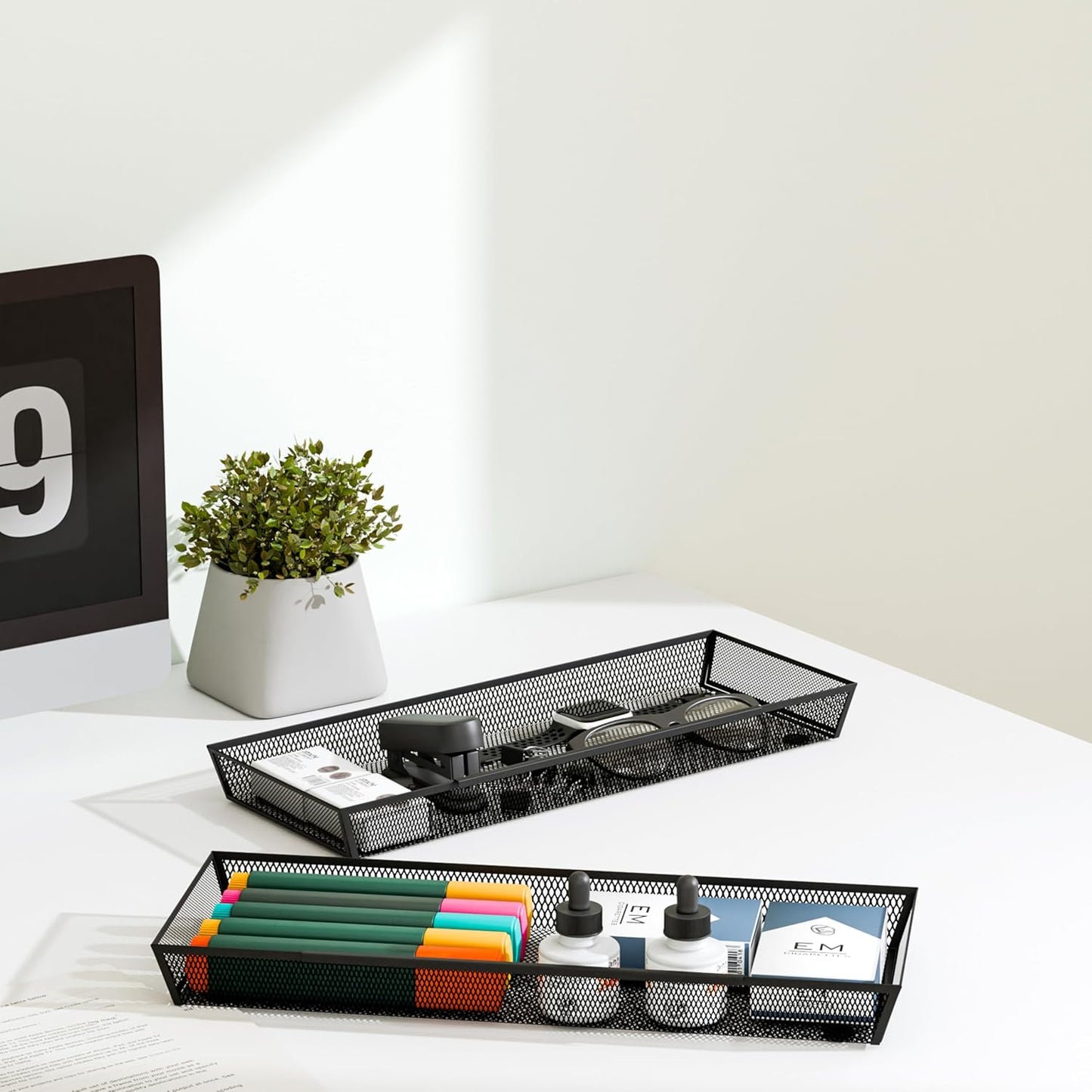 Mesh Tray Silverware Drawer Organizer, Utensil Cutlery Tray Office Supplies with Interlocking Arm Drawer Dividers Organizer for Flatware, Knives,Home,Office, School,Bedroom 12X6'' Black